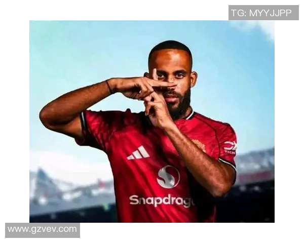 曼联训练进展缓慢姆贝莫复归拒绝罢训拉爵忙于谈判无暇引进新中锋